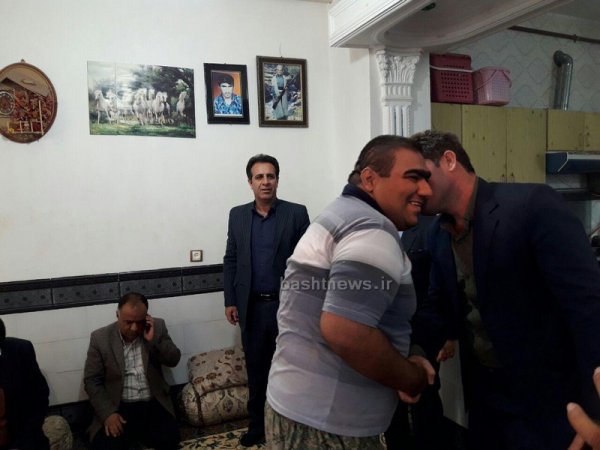 بازدید فرماندار و رئیس بهزیستی از معلولان باشتی و عکس العمل جالب آنها! +تصاویر 13