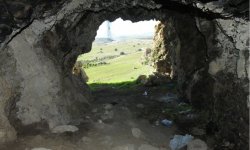 تصاویر زیبای غارهای شگفت انگیز و تاریخی در ماهور باشت 13